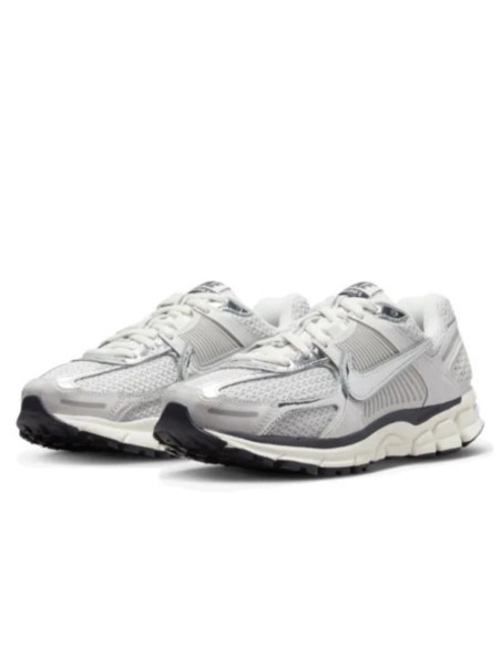 Nike Zoom Vomero 5 Photon Dust Metallic Silver